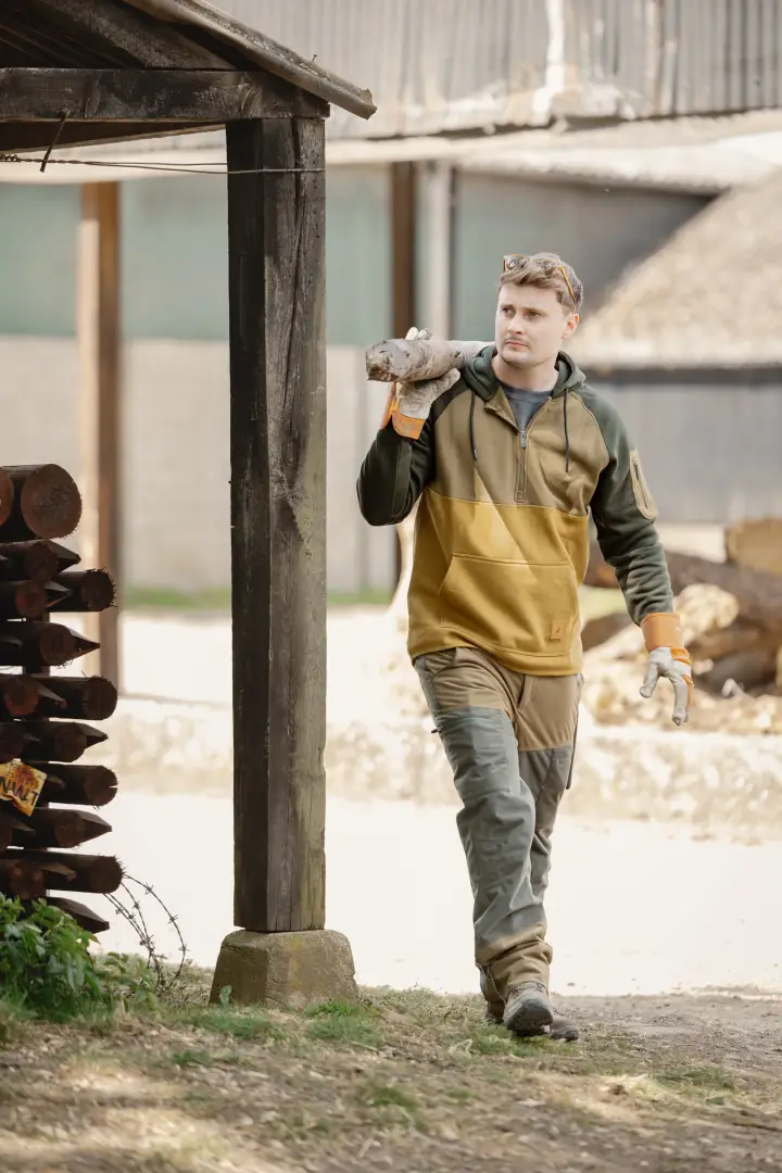 New Forest Raptor Hoodie - Image 7